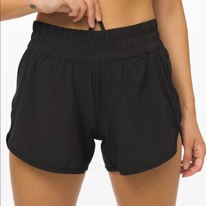 ❗️LAST CHANCE❗️lululemon Tracker Short